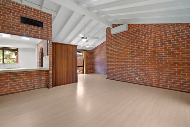 ABSOLUTELY CHARMING 3 BEDROOM 2 BATHROOM - Photo 1