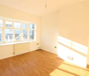 Leigh On Sea, SS9 - Photo 1