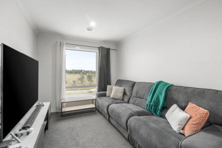THIS PROPERTY FEATURES: - Photo 5