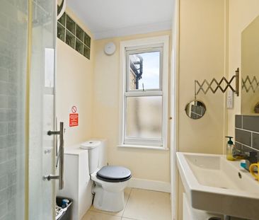 4 Bed Terraced House, Chingford Road, E17 - Photo 4