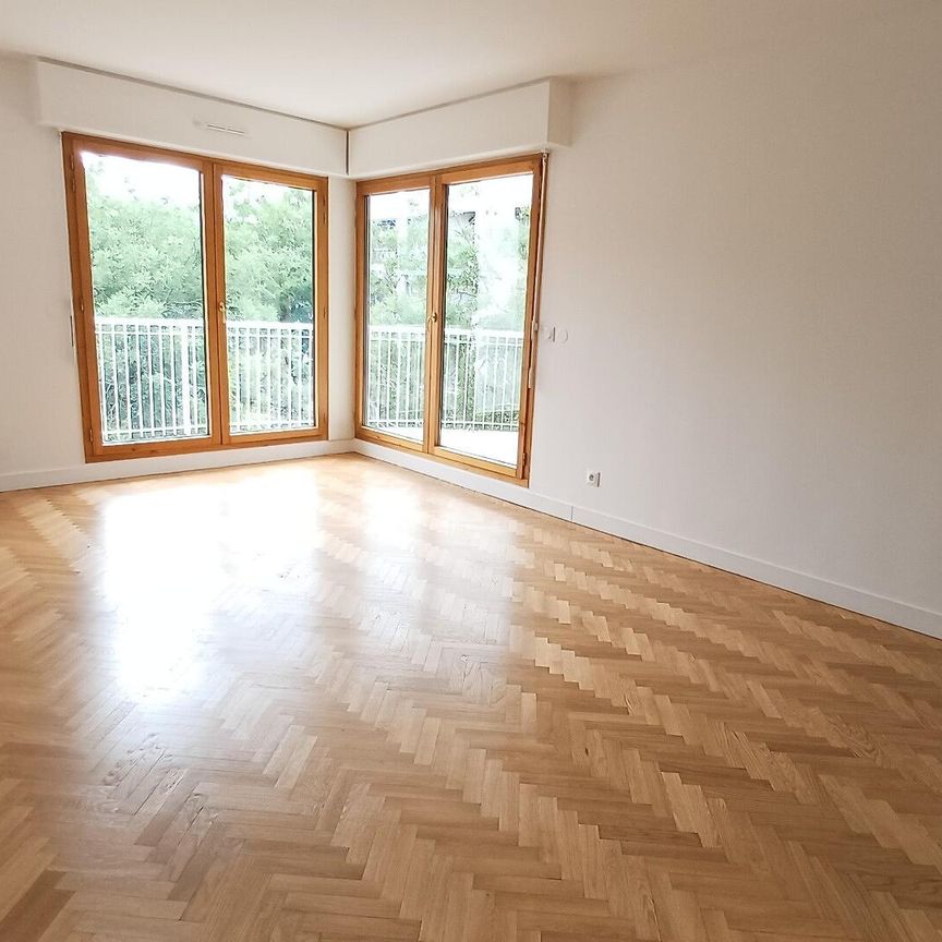 location Appartement T4 DE 91.88m² À PARIS - Photo 1