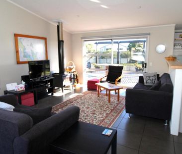 Family fun on Waimare - Photo 6