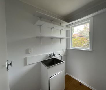 17 Amundsen Grove, Stokes Valley - Photo 4