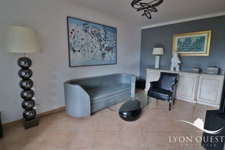 Appartement T2 RDJ , Charbonnières-les-bains - Photo 2