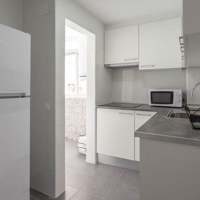 Modern room in Algirós - Photo 1