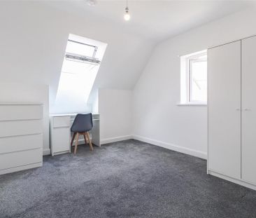 4 bedroom detached house to rent - Photo 6