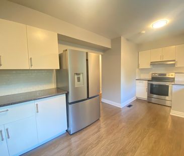 For Lease - 156 Guildwood Parkway Unit# Upper, Toronto, Ontario - Photo 6
