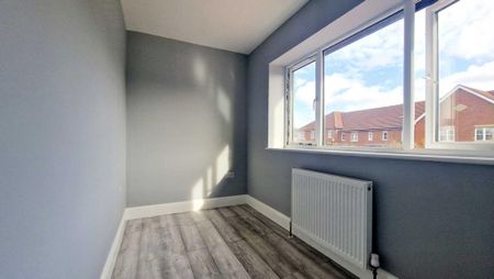 9 bedroom semi-detached house to rent - Photo 2