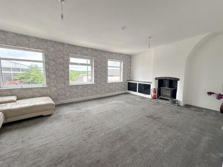 2 bedroom flat to rent - Photo 4