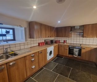 Flat 1 Capel Seion, Kidwelly, SA17 - Photo 5