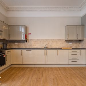 Luxury student property in the heart of Leamington Spa. - Photo 2