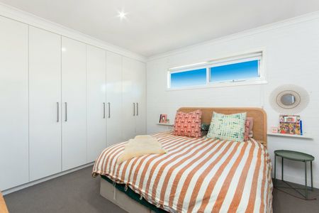 Style, Comfort & Modern Living - Photo 3