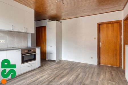 Zeer rustig gelegen woning met 2 slaapkamers - Photo 2