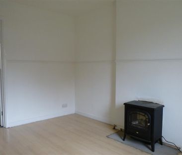 Peterhouse Crescent, March - Photo 1