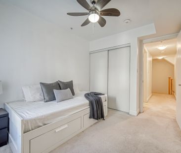 For Lease - 1555 Kingston Road Unit# 504, Pickering, Ontario - Photo 2