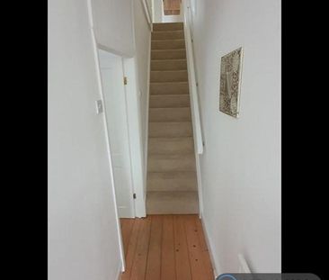 3 bedroom end of terrace house to rent - Photo 1