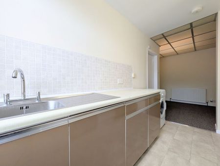 To Let – Derby Road, Southport – One Bedroom First Floor Apt - Photo 3