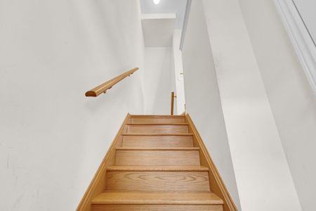 For Lease - 39 Sea Drifter Crescent, Brampton, Ontario - Photo 2