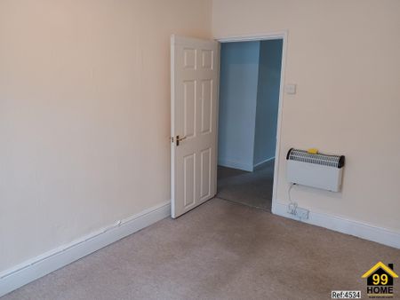 2 bed Maisonette in West Street , Banwell, BS29 6DA - Photo 3