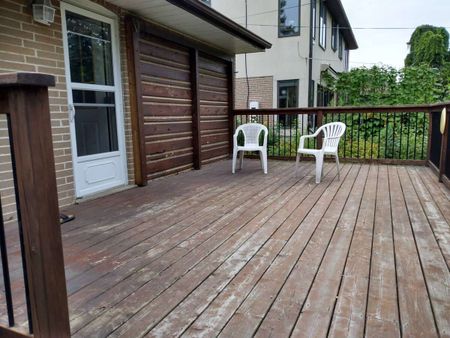 For Lease - 377 East Avenue, Toronto, Ontario - Photo 2