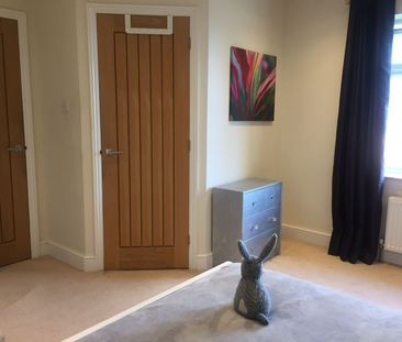 Executive detached property in amazing area! 01STMI - Room 6 - Photo 6