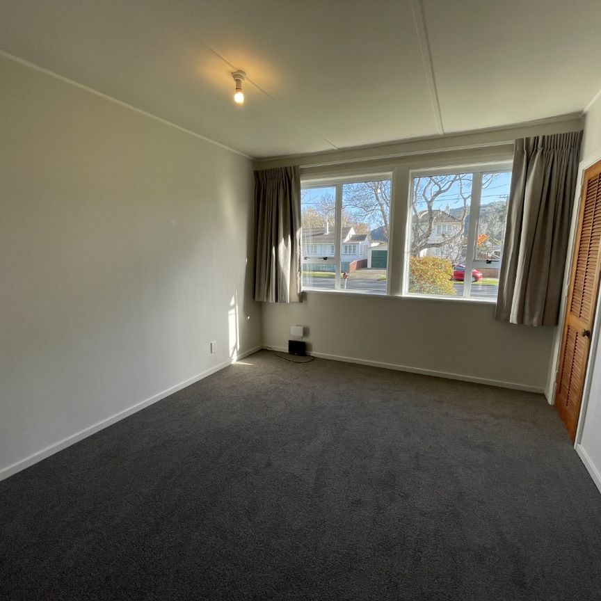 Sunny home in Taita - Photo 1
