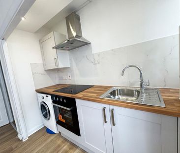 Studio to rent - Photo 6