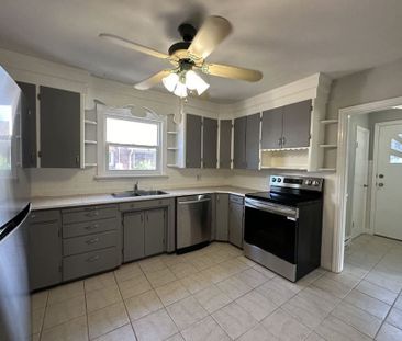 For Lease - 59 Wilson Road Unit# Main, Oshawa, Ontario - Photo 4