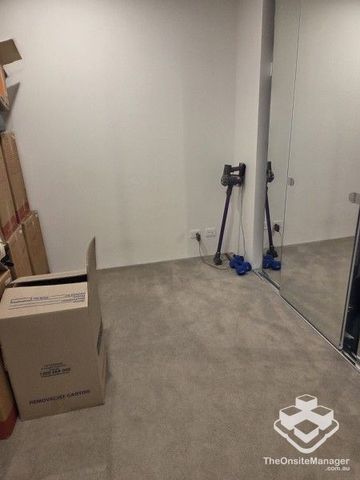 Stylish & Spacious 2 bedroom next to Brisbane River - Photo 3