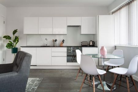 2 bedroom flat to rent - Photo 4