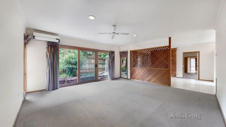 60 Staughton Road, Glen Iris - Photo 5