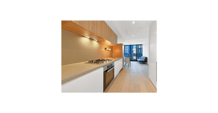 Modern One Bedroom and One Bathroom Apartment in Prime Melbourne CBD Location - Photo 2