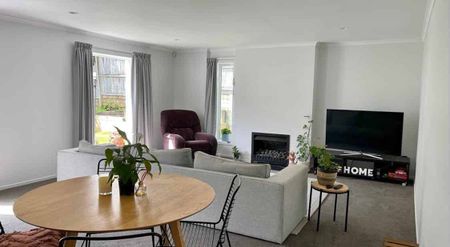 Townhouse with large rooms - Photo 4