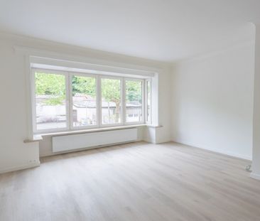 Volledig gerenoveerd appartement met zalig terras - Foto 1