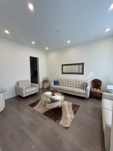 For Lease - 3318 Millicent Avenue, Oakville, Ontario - Photo 2
