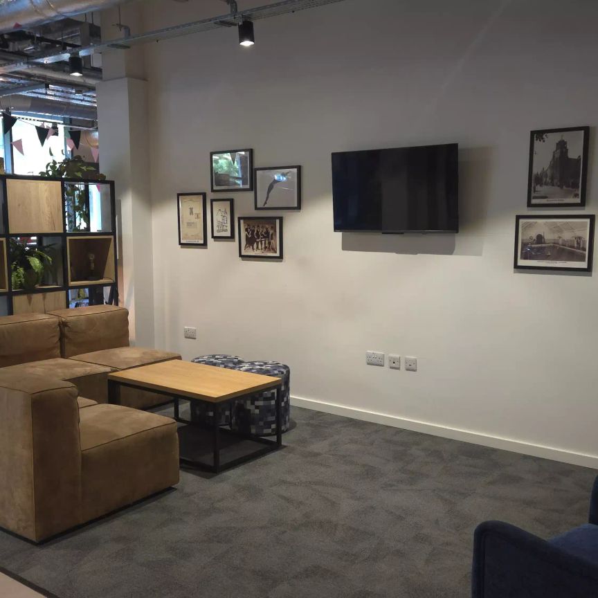 Executive Studio - Photo 1