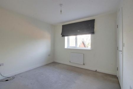 2 bedroom semi-detached house to rent - Photo 3