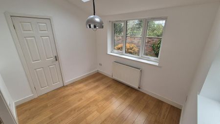 2 bedroom semi-detached house to rent - Photo 2