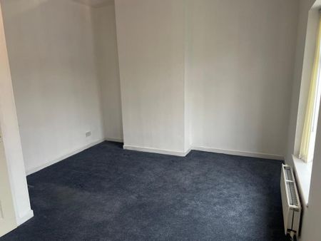 2 bedroom end of terrace house to rent - Photo 4