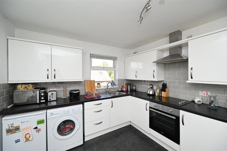 Apt 3 34 North Parade, Belfast, BT7 2GG - Photo 4