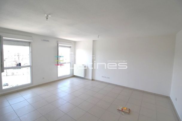 Appartement 1 pièce, 34m² en location à Nimes - 467 € par mois * - Photo 1