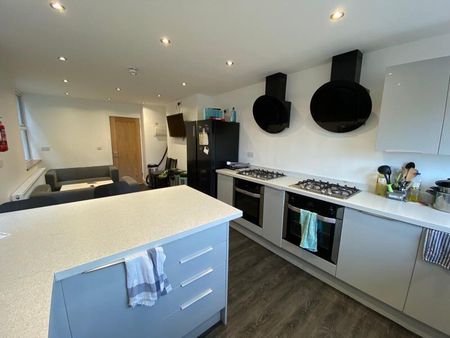 Bernard St, Swansea, SA2 - Photo 4