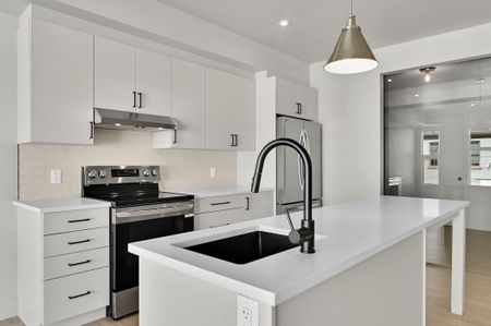 For Lease - 260 Armstrong Street Unit# 201, West Centre Town, Ontario - Photo 2