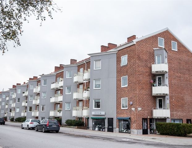 Storabackegatan 19 B - Photo 1