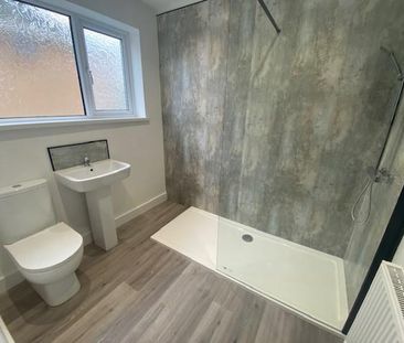 2 bedroom semi-detached bungalow to rent - Photo 6