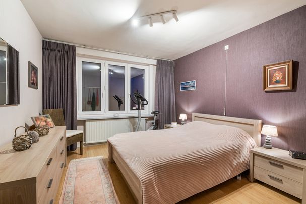 Appartement met prachtig zicht en garage - Photo 1