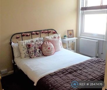 3 bedroom terraced house to rent - Photo 2