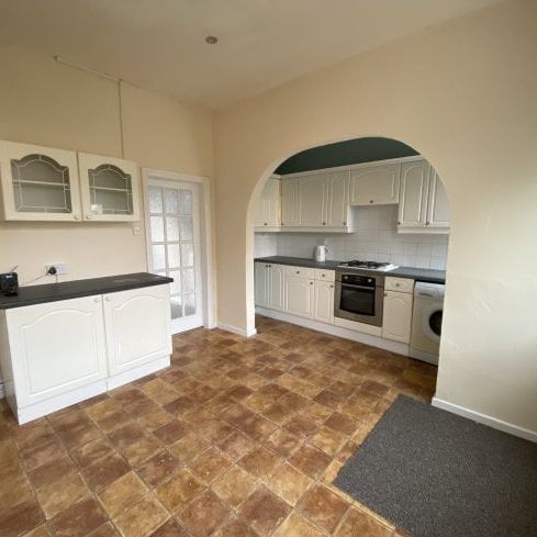 Willow Grove, Formby, L37 3NX - Photo 1