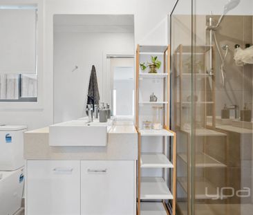 3 BEDROOM FAMILY HOME - Photo 6