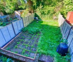 2 BEDROOM House - Terraced - Photo 3